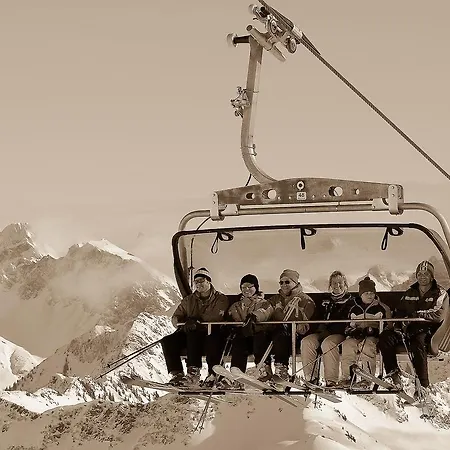 アパート Madlener *